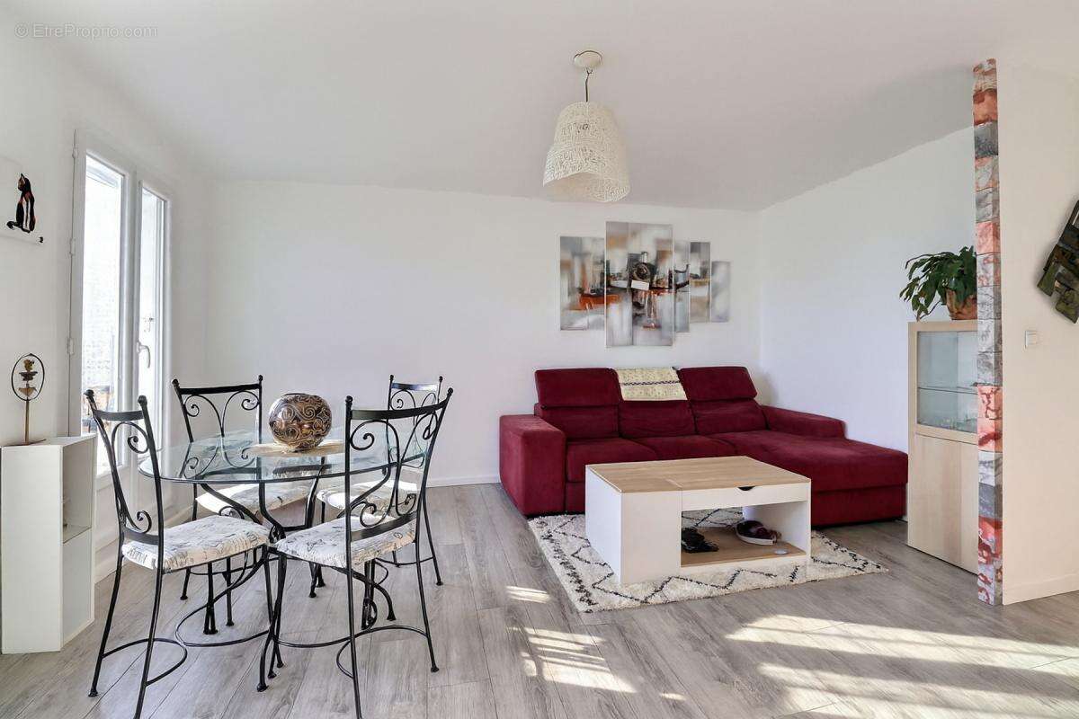 Appartement à CARRIERES-SOUS-POISSY