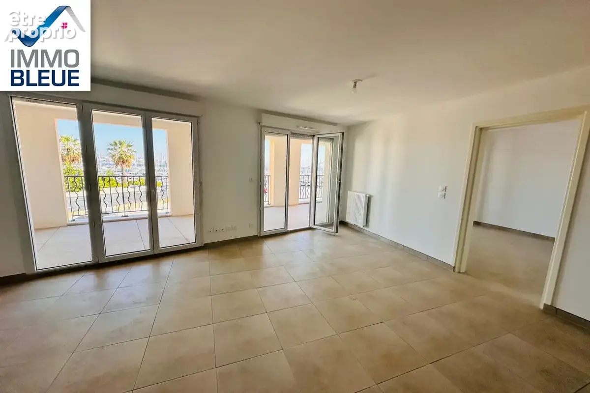 Appartement 4 pièces 84 m² à vendre à Port-De-Bouc (13110) - photo 5