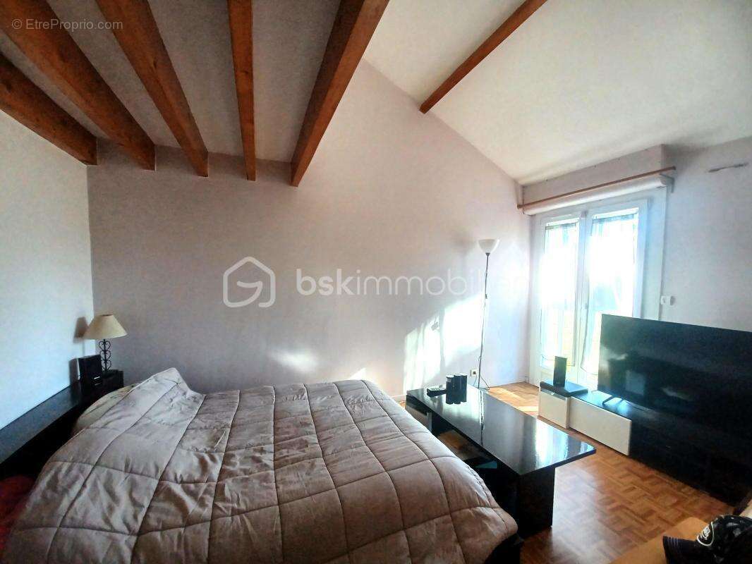 Maison à VILLENEUVE-SUR-BELLOT