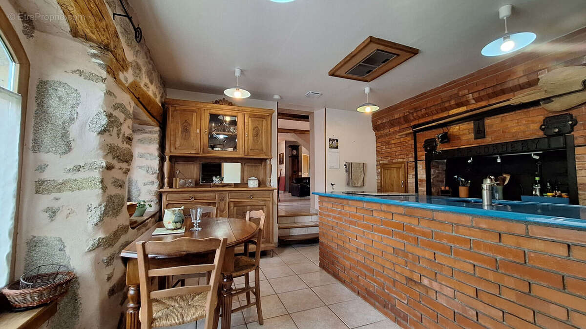 Maison à ESTANDEUIL