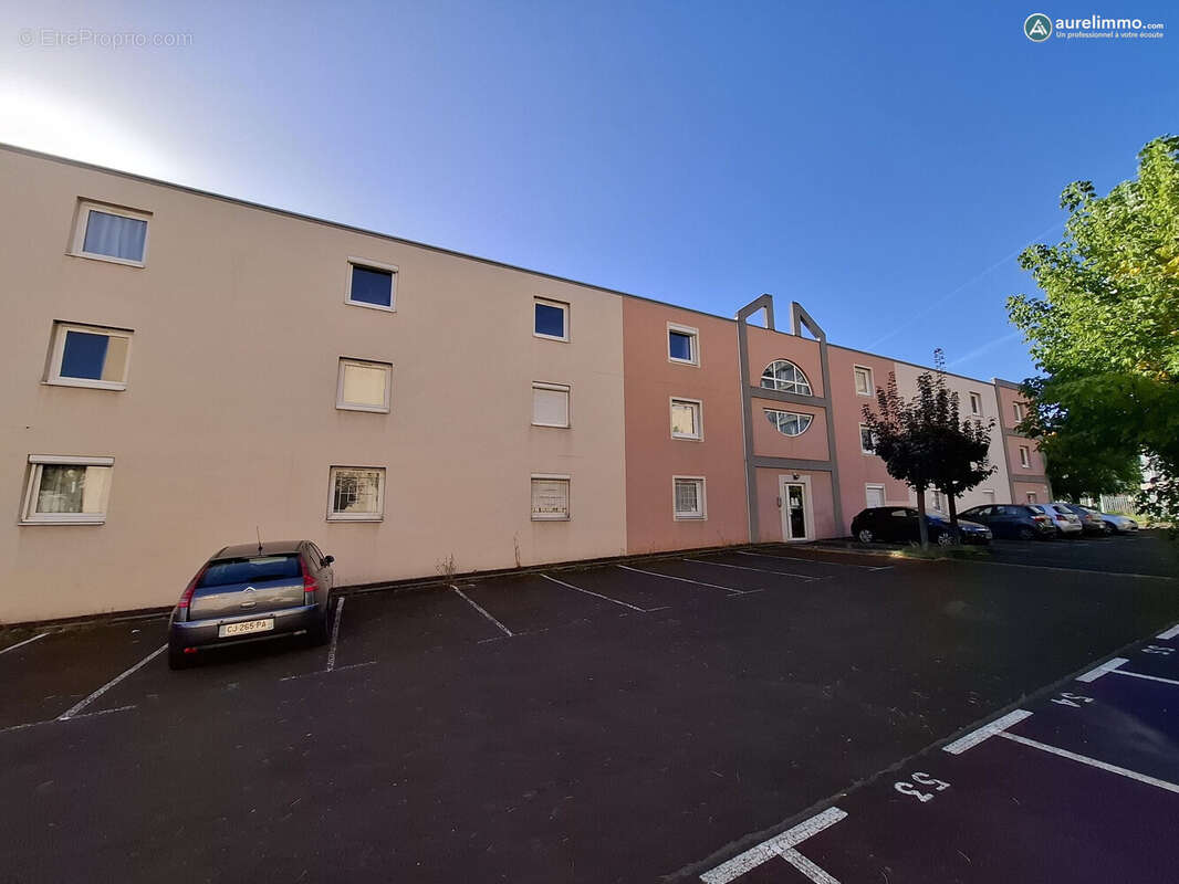 façade avant - Appartement à CLERMONT-FERRAND