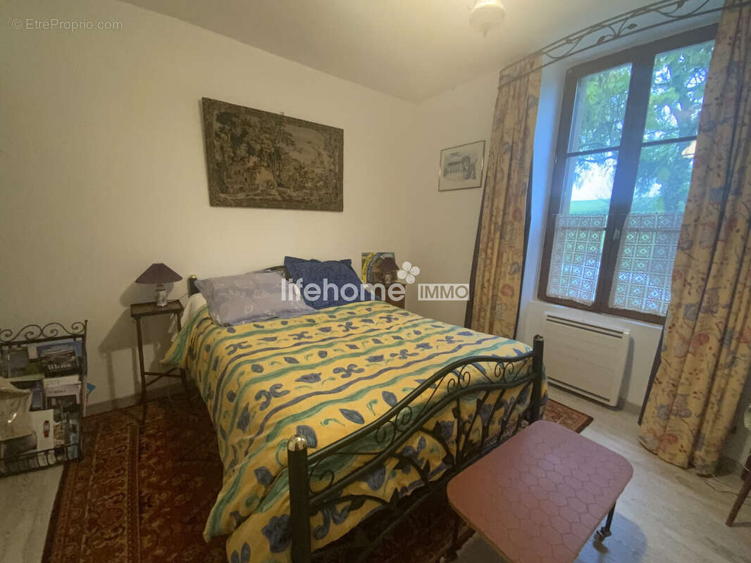 Maison à VICQ-SUR-NAHON