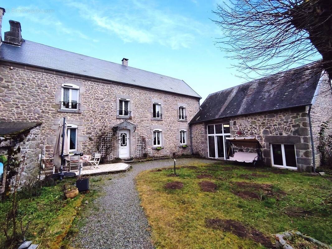 Maison à SOUS-PARSAT