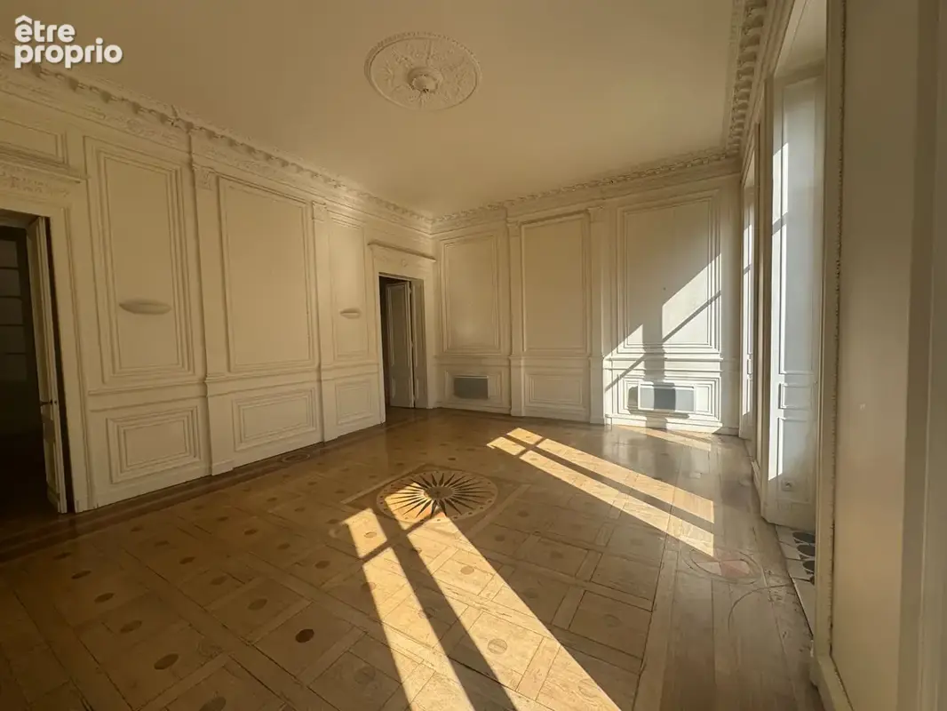 Bordeaux Cours Xavier Arnozan / Jardin Public - Appartement de 86m² avec balcon et cave - photo 3