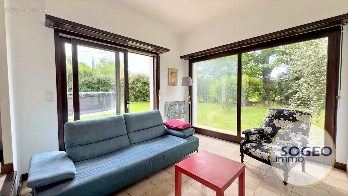 Villa de 160m² sur 3400m² arborés - photo 4