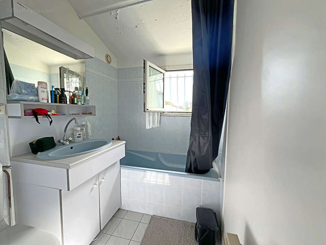 Maison à VAUX-SUR-MER