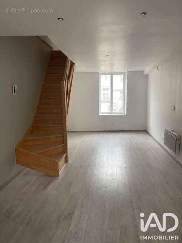 Maison 55 m² à Manthelan  - photo 3