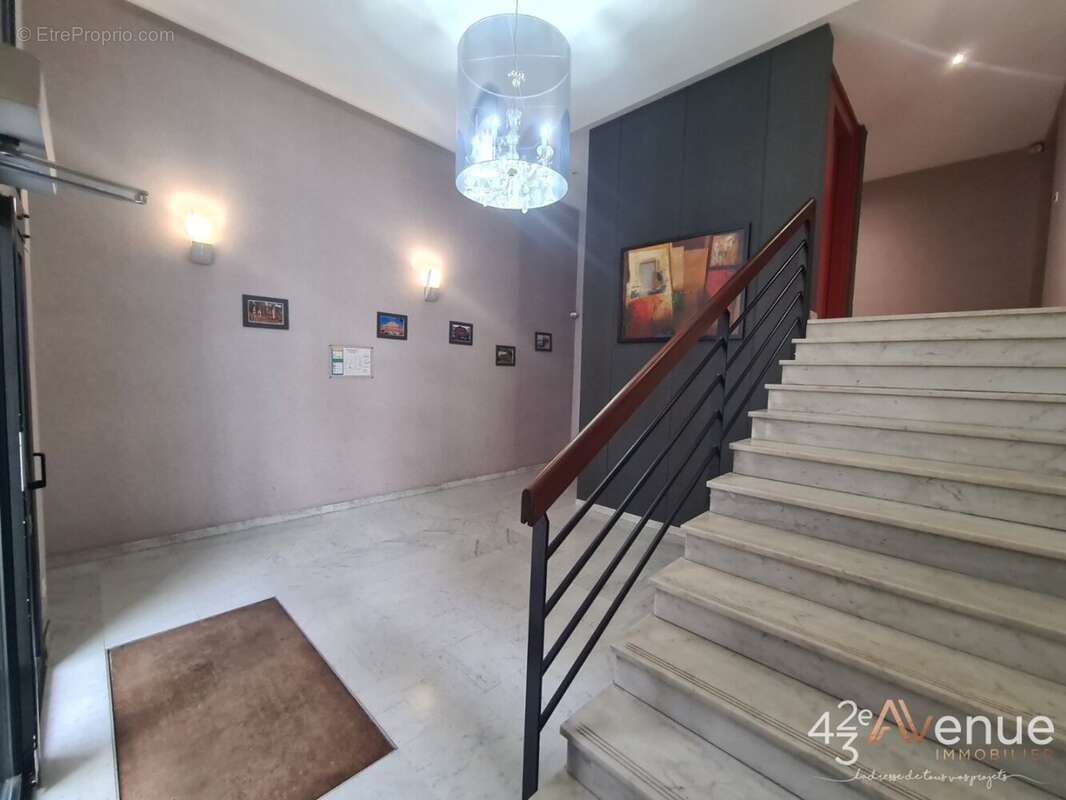 Appartement à SAINT-ETIENNE