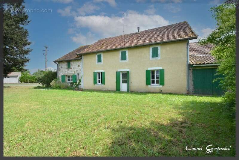 Maison à SAINT-PIERRE-D'EYRAUD