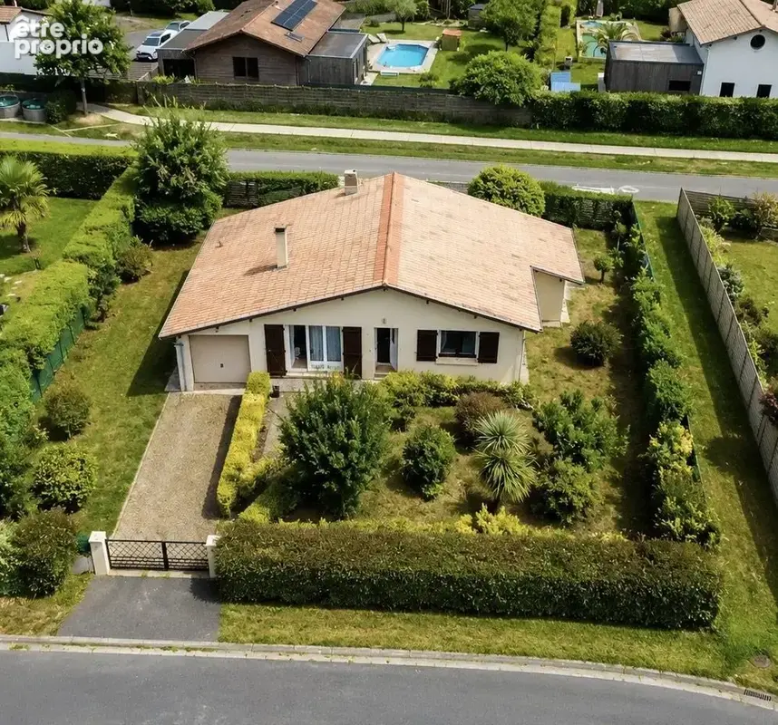Maison à ANGRESSE