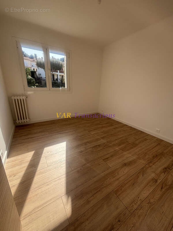 Appartement à SAINT-MANDRIER-SUR-MER