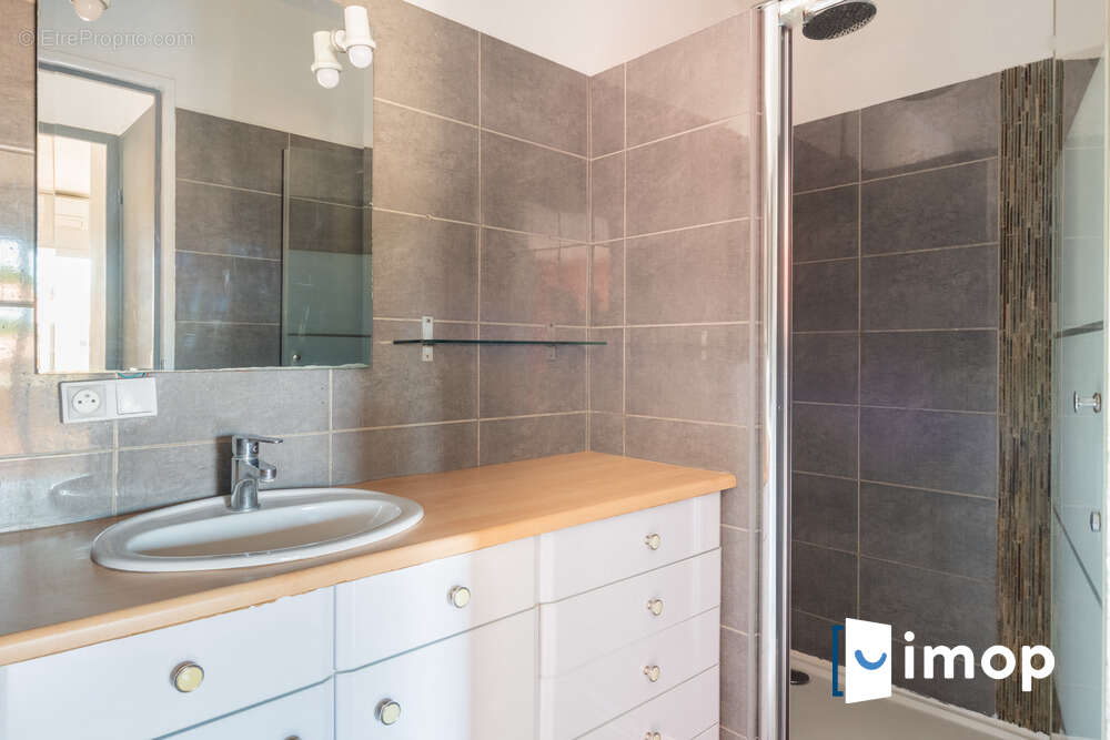 Appartement à MARSEILLE-10E