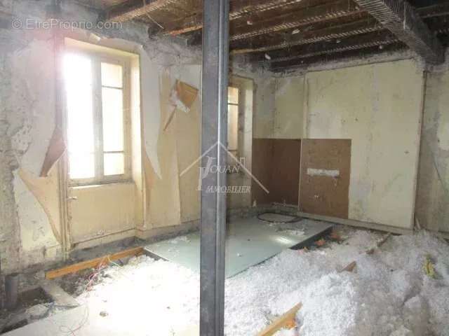 Maison à VARENNES-SUR-ALLIER