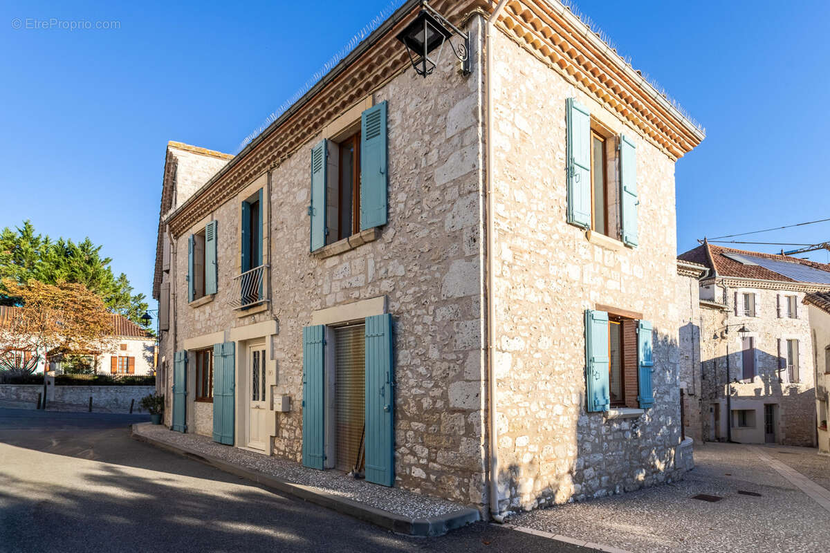 Maison à ROQUECOR