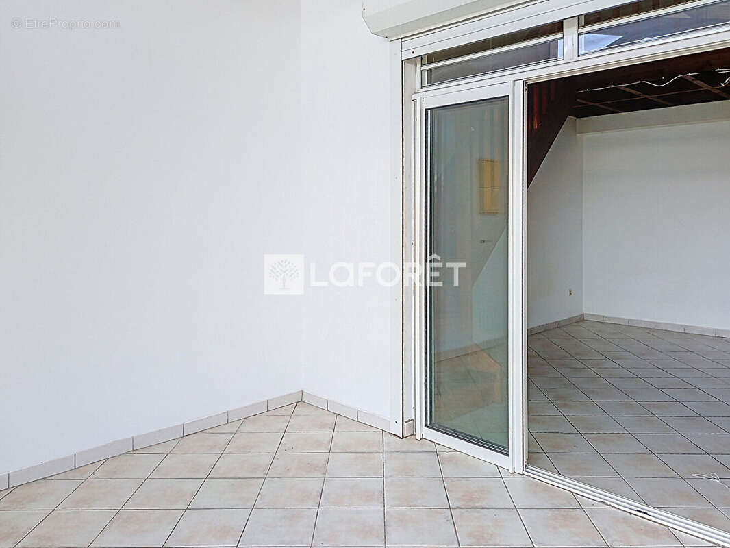 Appartement T3 Baie-Mahault Moudong Sud - photo 8