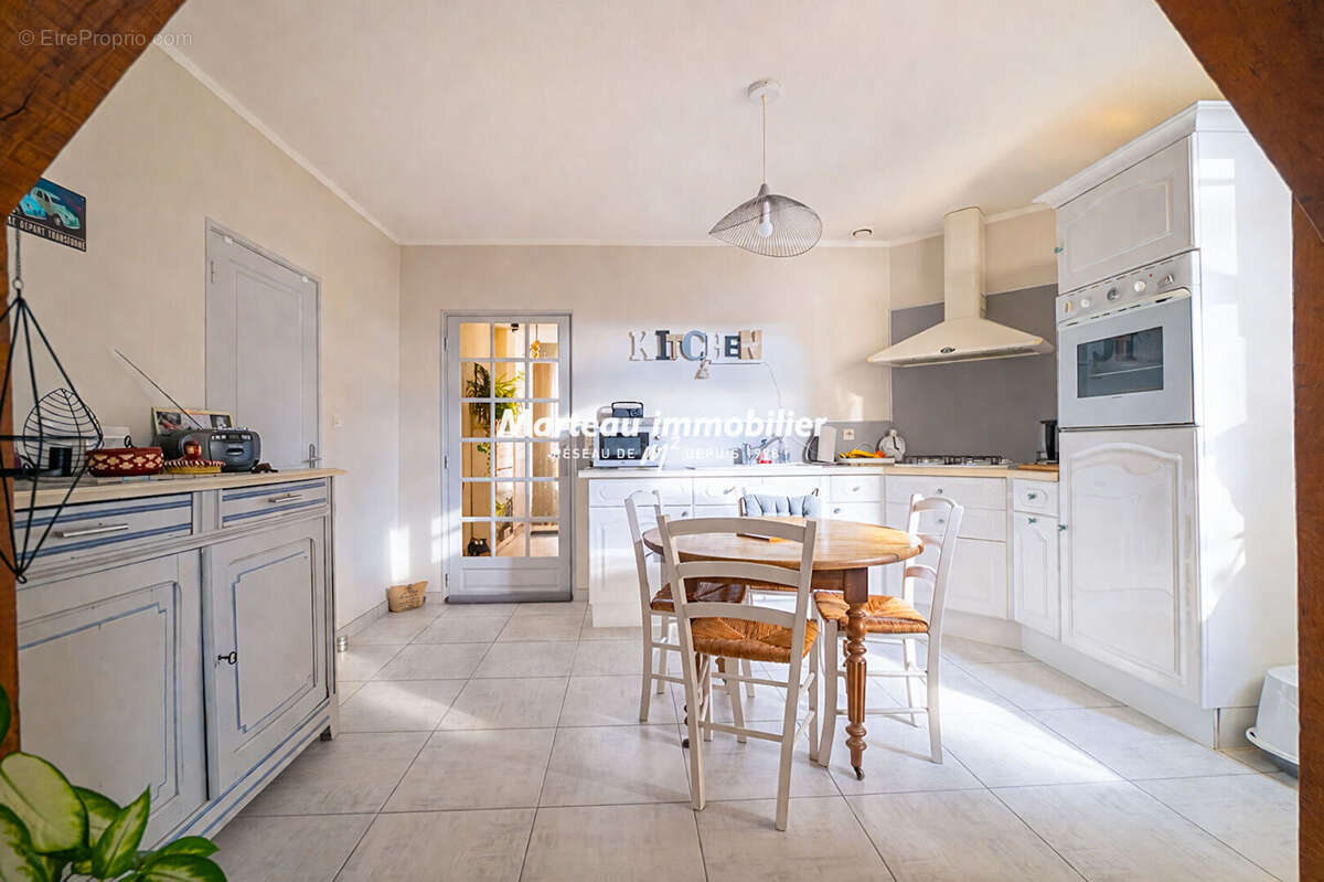 Maison à PARIGNE-L'EVEQUE