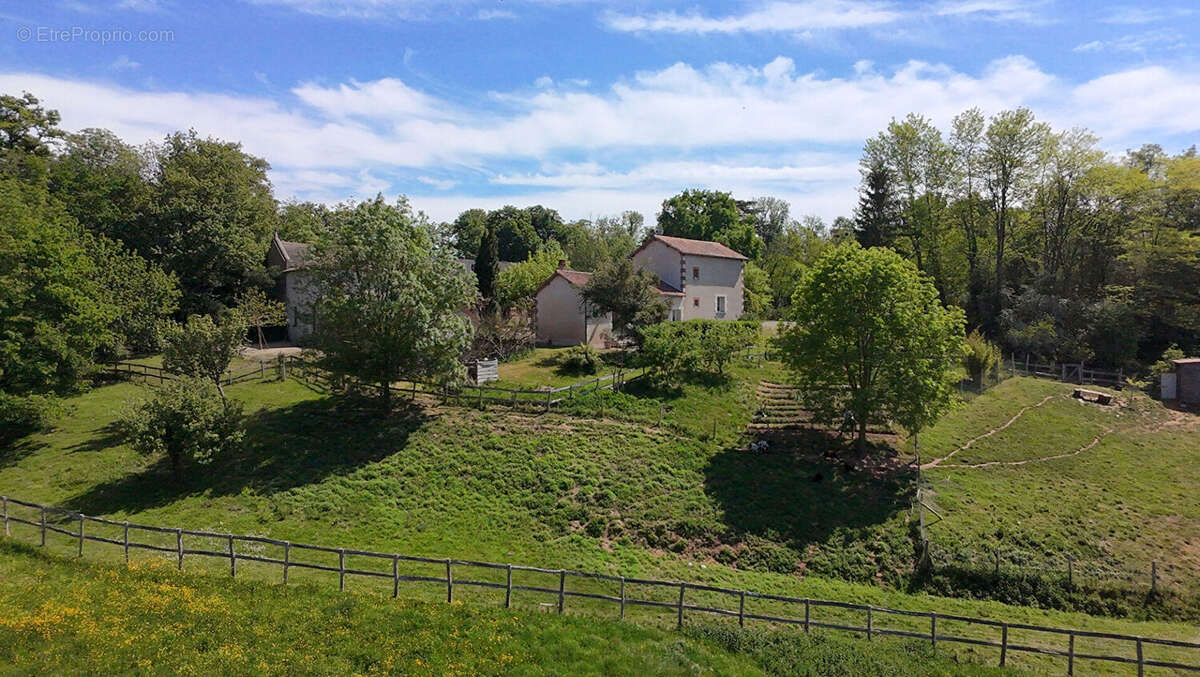 Maison 418 m² à Persac  - photo 5