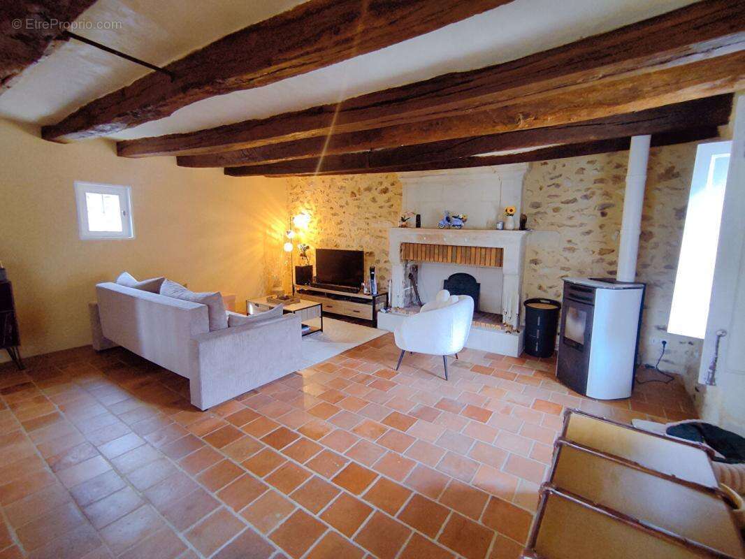 Maison de pays Coussay Les Bois 6 pièces 125 m2 - photo 7