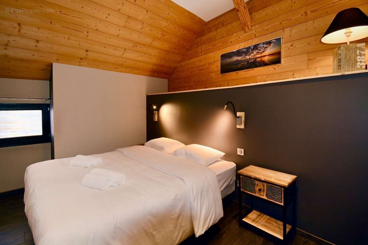 Dpt haute savoie (74), à vendre thollon-les-memises maison-gîte coeur de station - photo 21