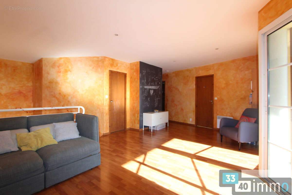 Maison d' architecte 235 m2 5 chambres a salles - photo 9