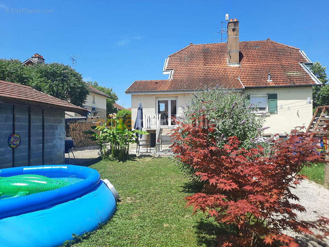 Maison mitoyenne rénovée à Tavaux - photo 3