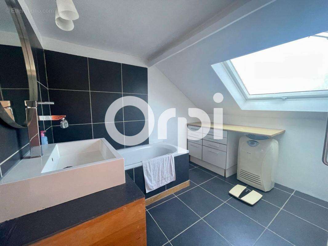 Appartement à VILLARD-BONNOT