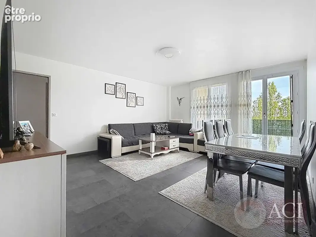 Appartement à EPINAY-SUR-SEINE