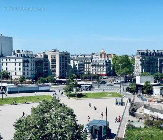 Appartement à PARIS-14E