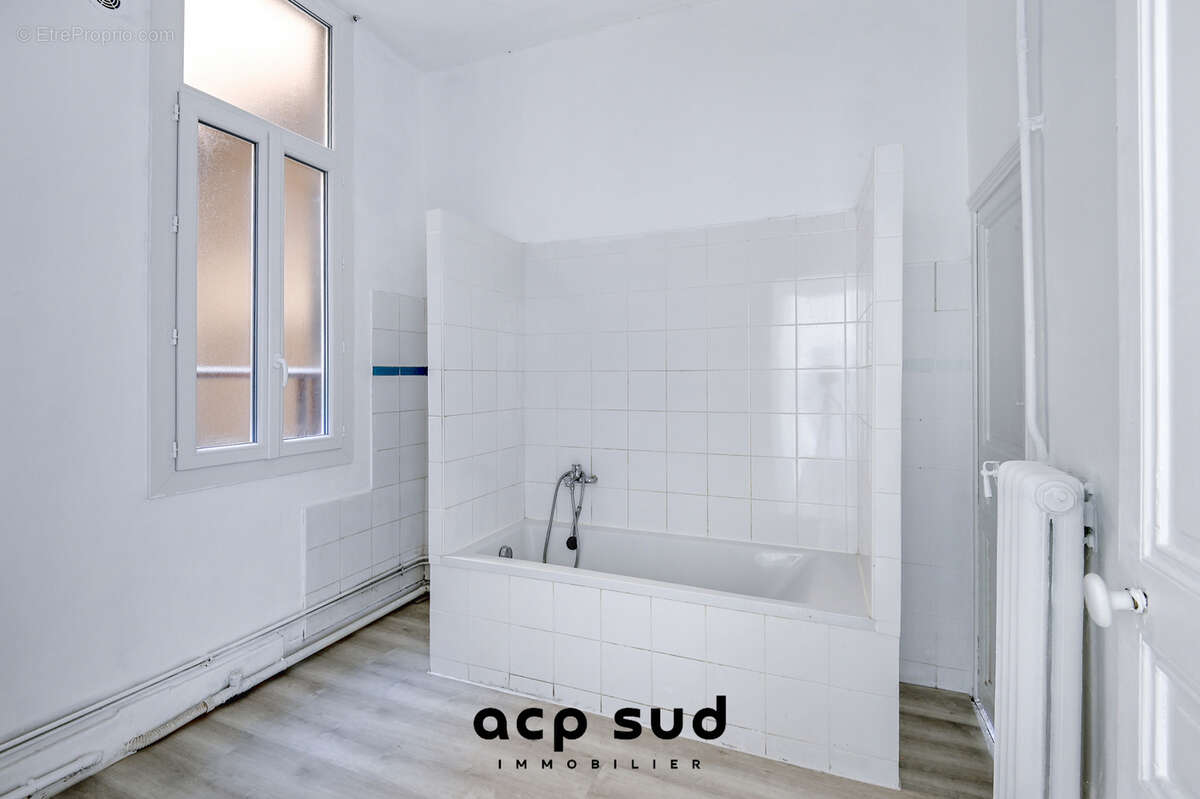 Appartement à MARSEILLE-8E