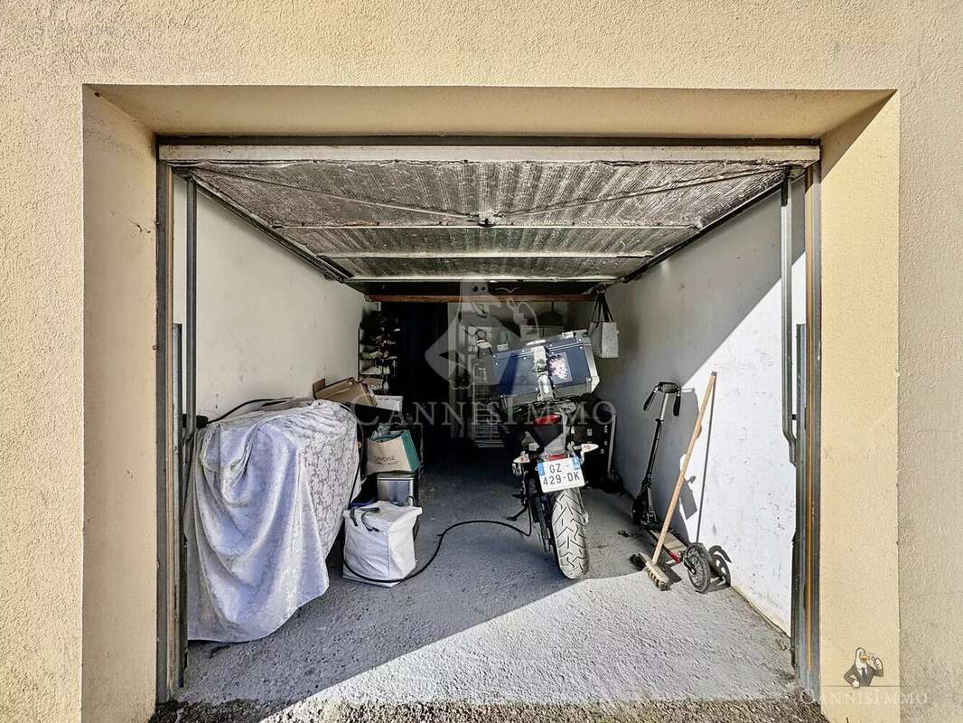 Appartement à AURIBEAU-SUR-SIAGNE