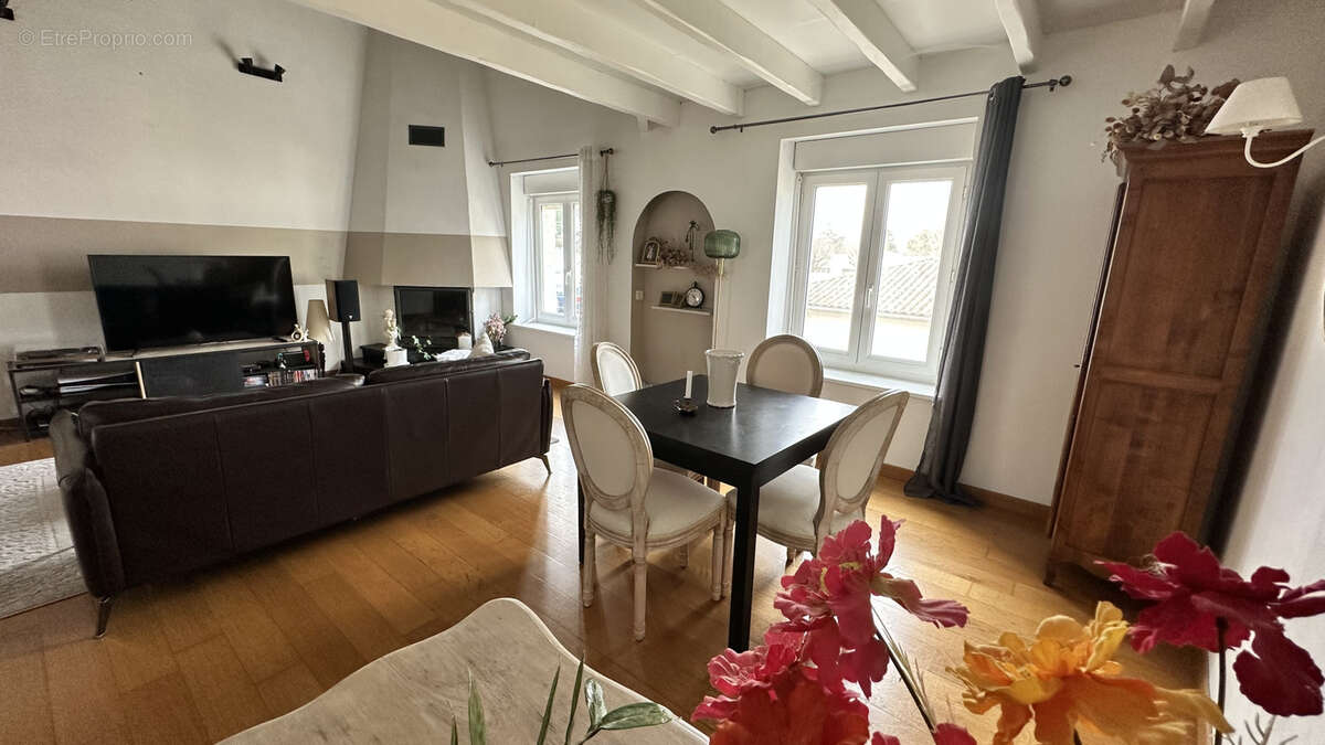 Appartement à BEAUMONT-LES-VALENCE