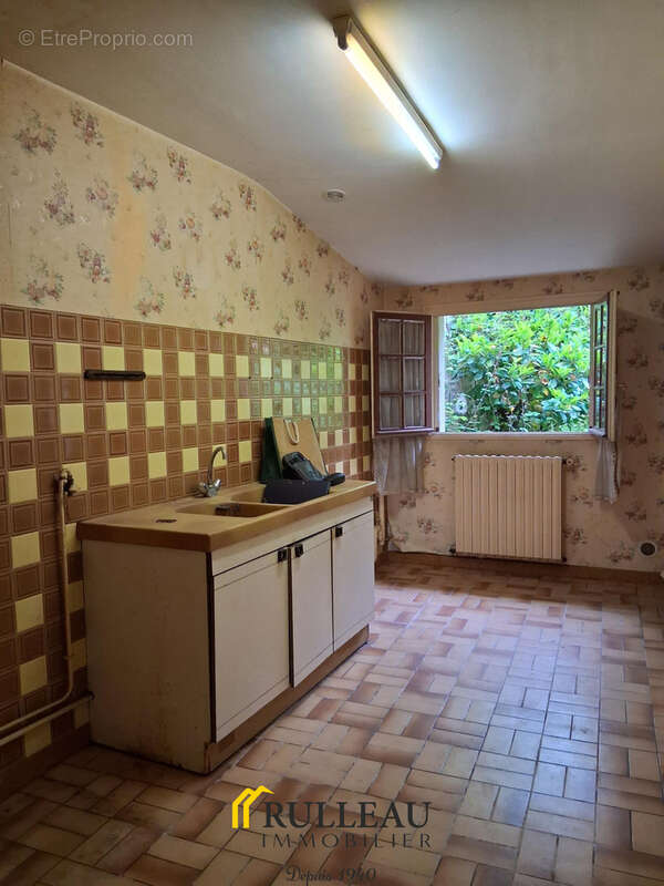 Maison à AMBARES-ET-LAGRAVE