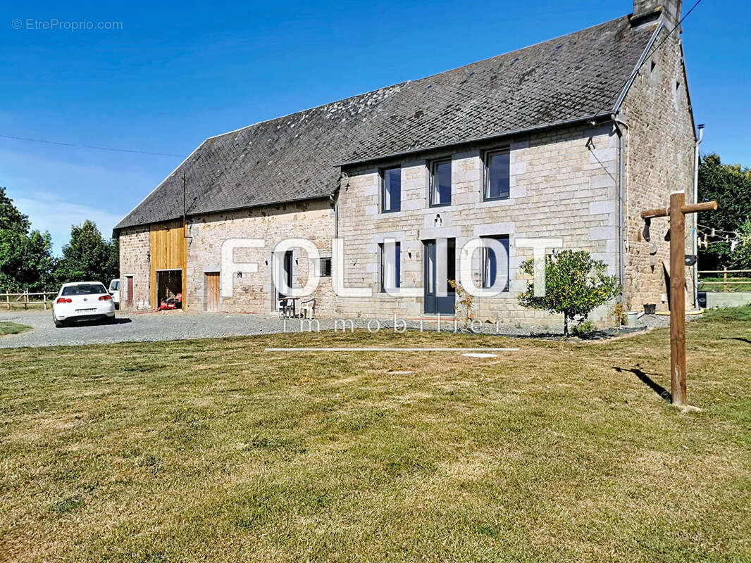 Maison avec dépendances sur 1 hectare - photo 14