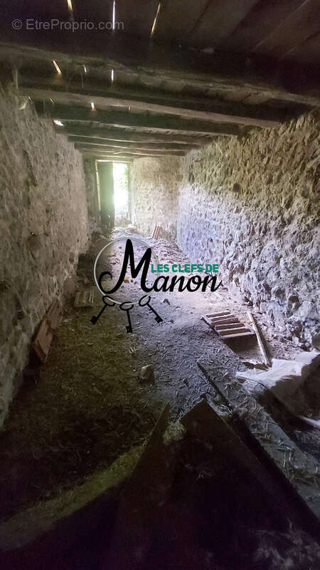 Maison à LAURIERE
