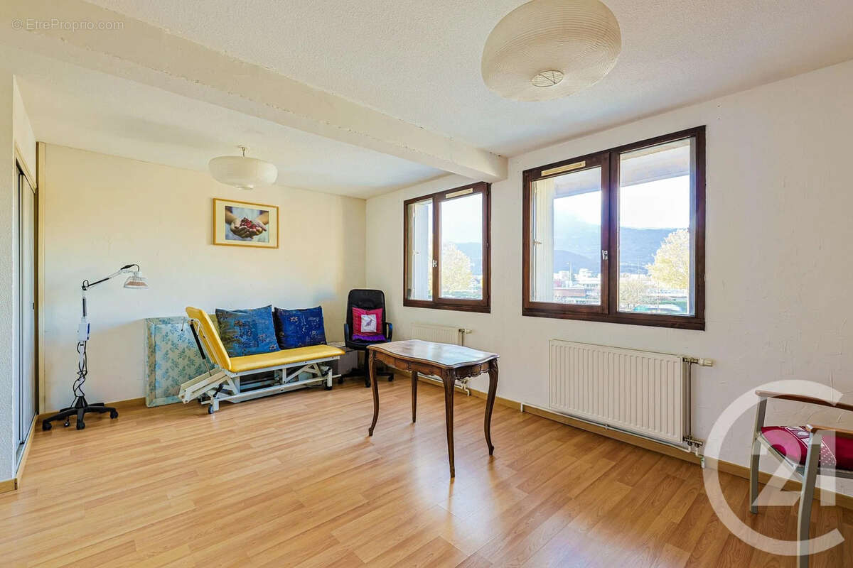 Appartement 88 m² à Echirolles  - photo 15