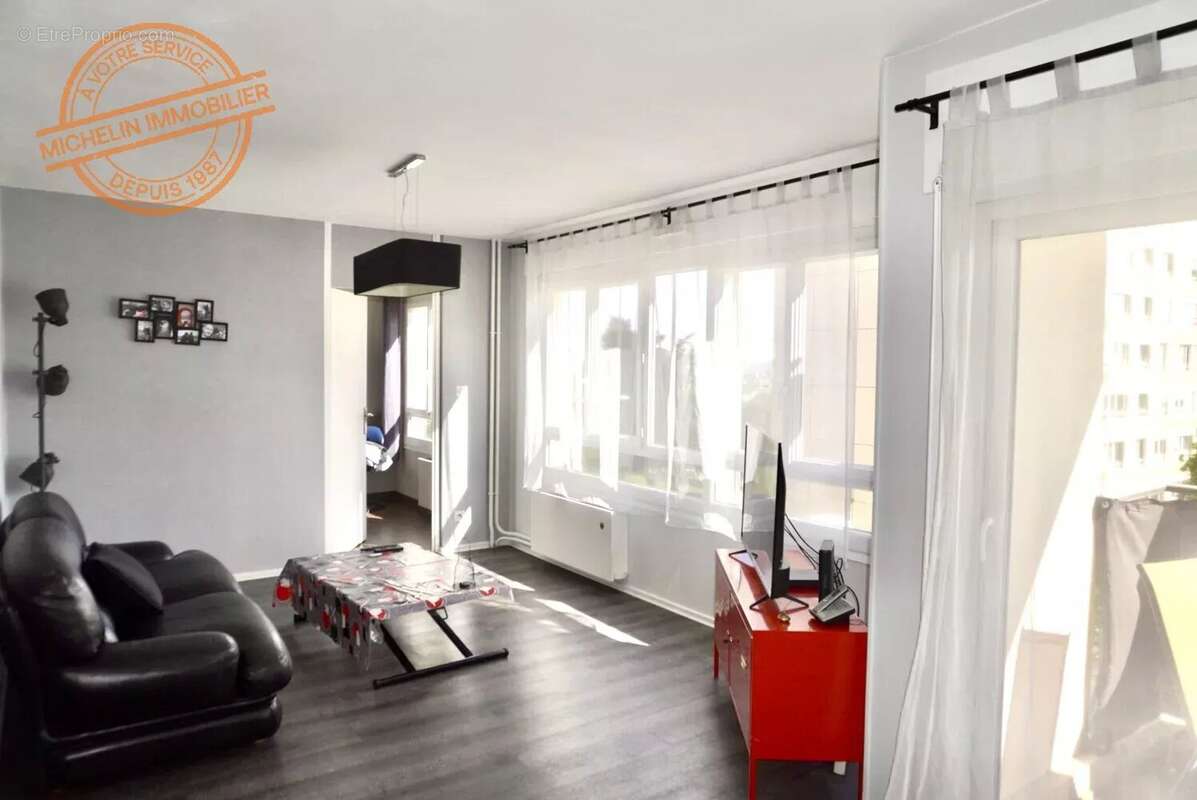 Appartement à OULLINS