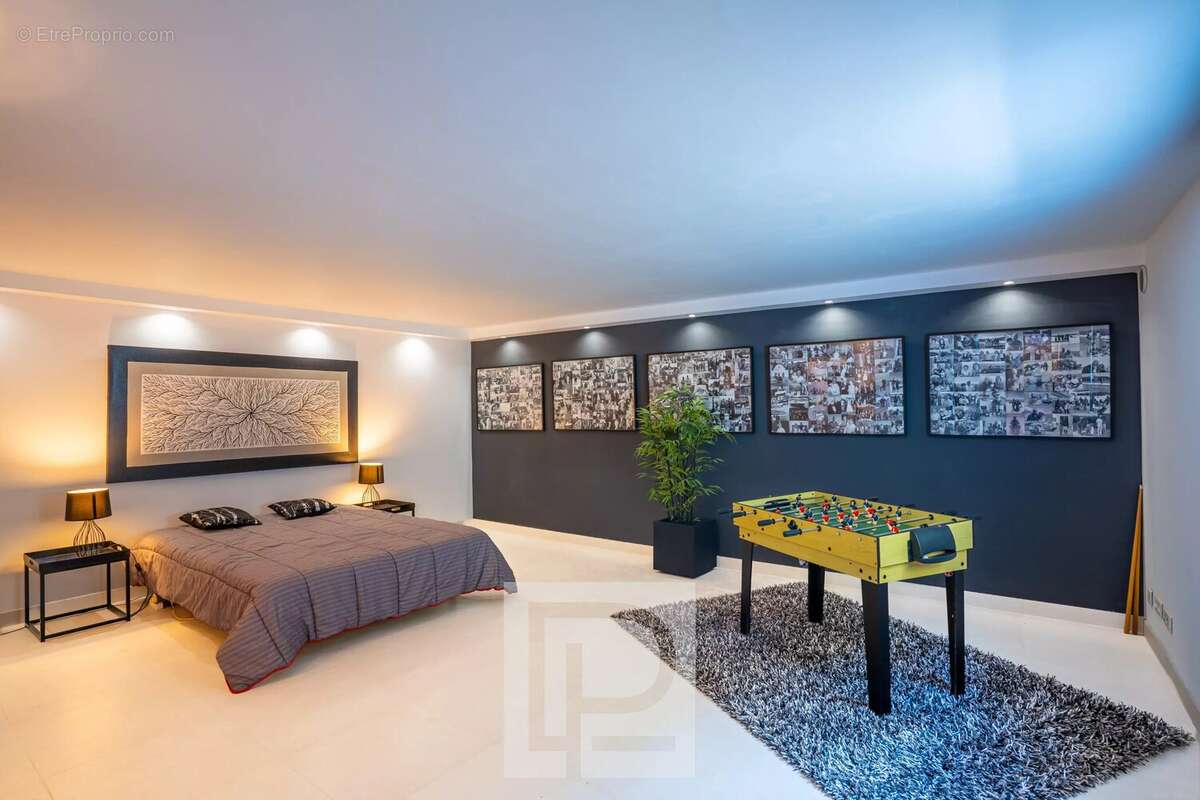 Maison à MOUGINS