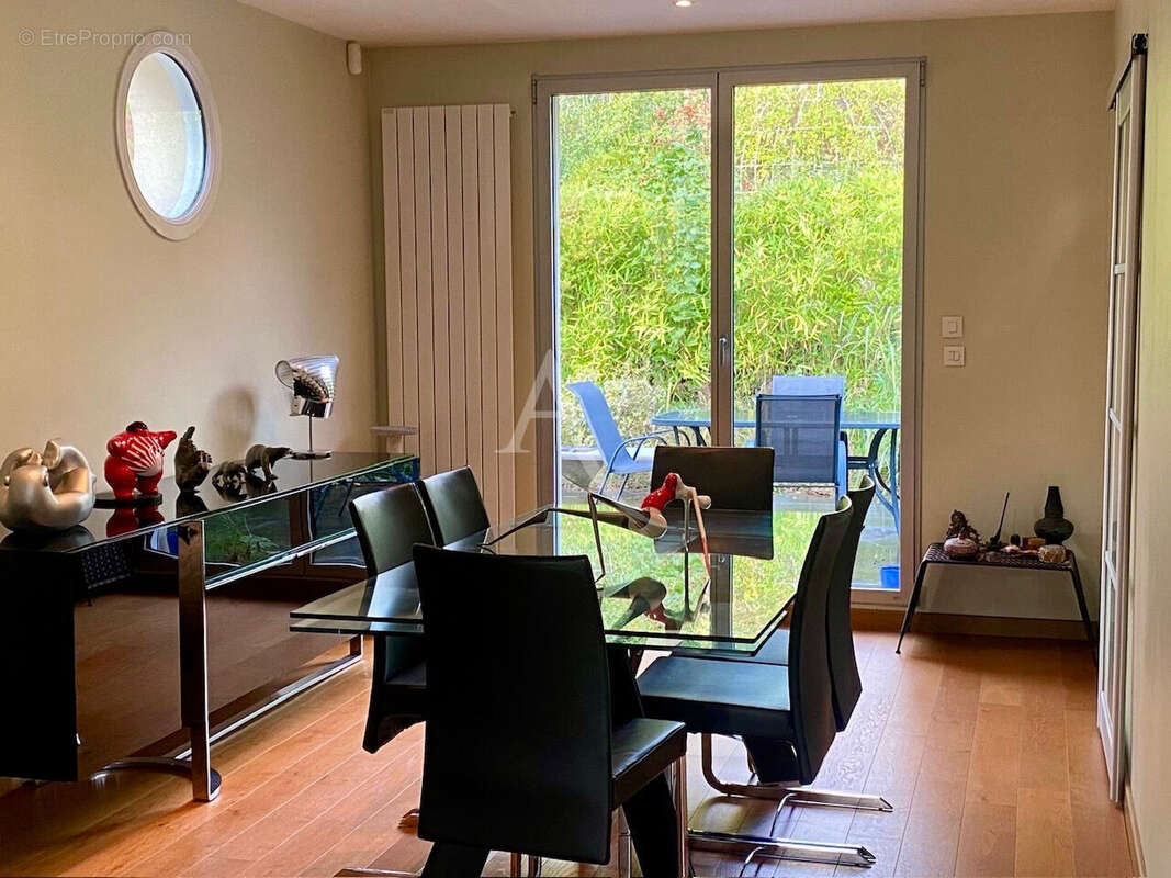 Maison à GIF-SUR-YVETTE