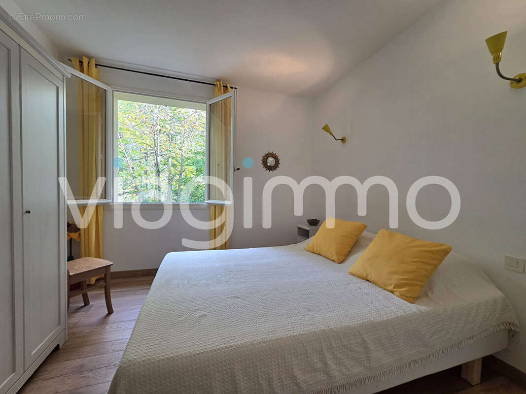 Maison à PONT-DE-BARRET