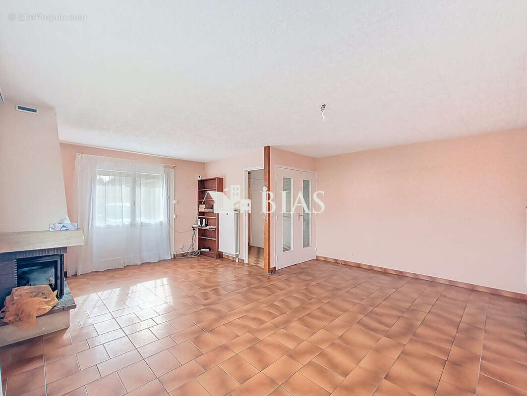 Maison à PONT-DE-L'ARCHE