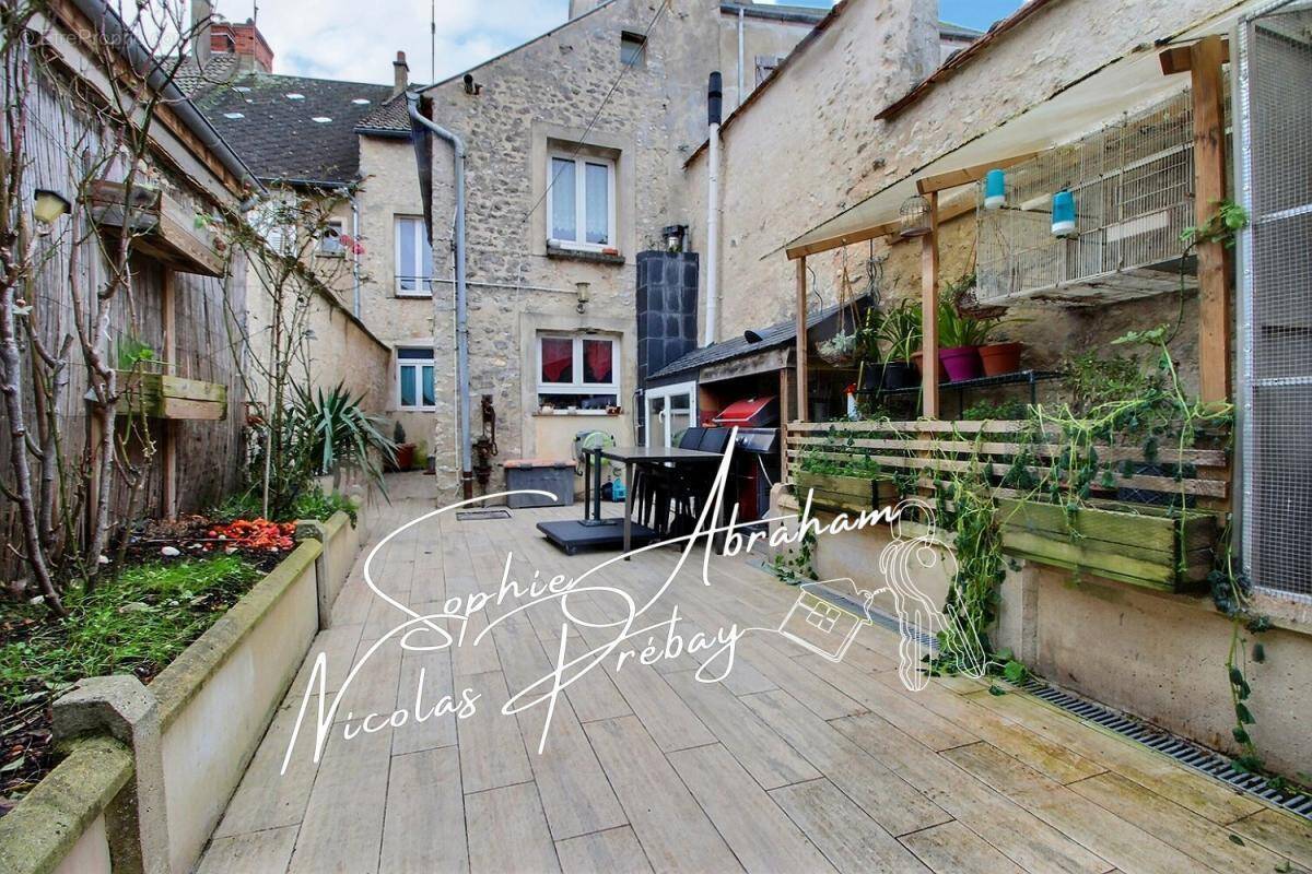 Maison à ANGERVILLE