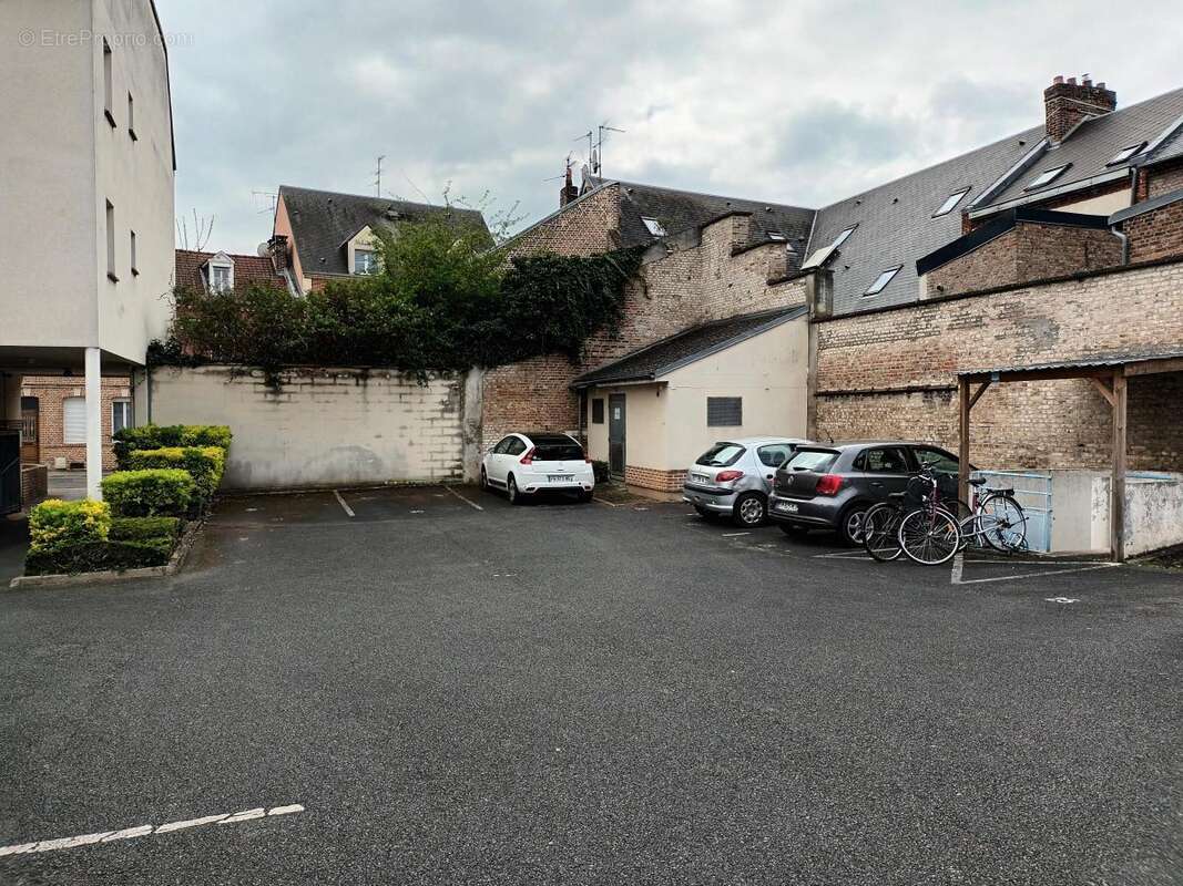 Parking 12 m² à Amiens  - photo 3