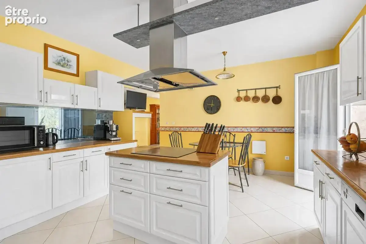 Pourrières – propriété familiale avec deux habitations, piscine - photo 14