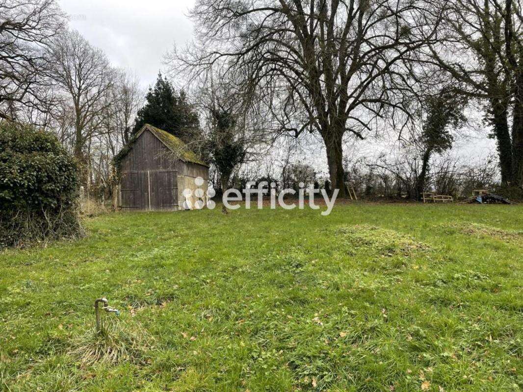 Maison à LA CHAPELLE-SOUEF