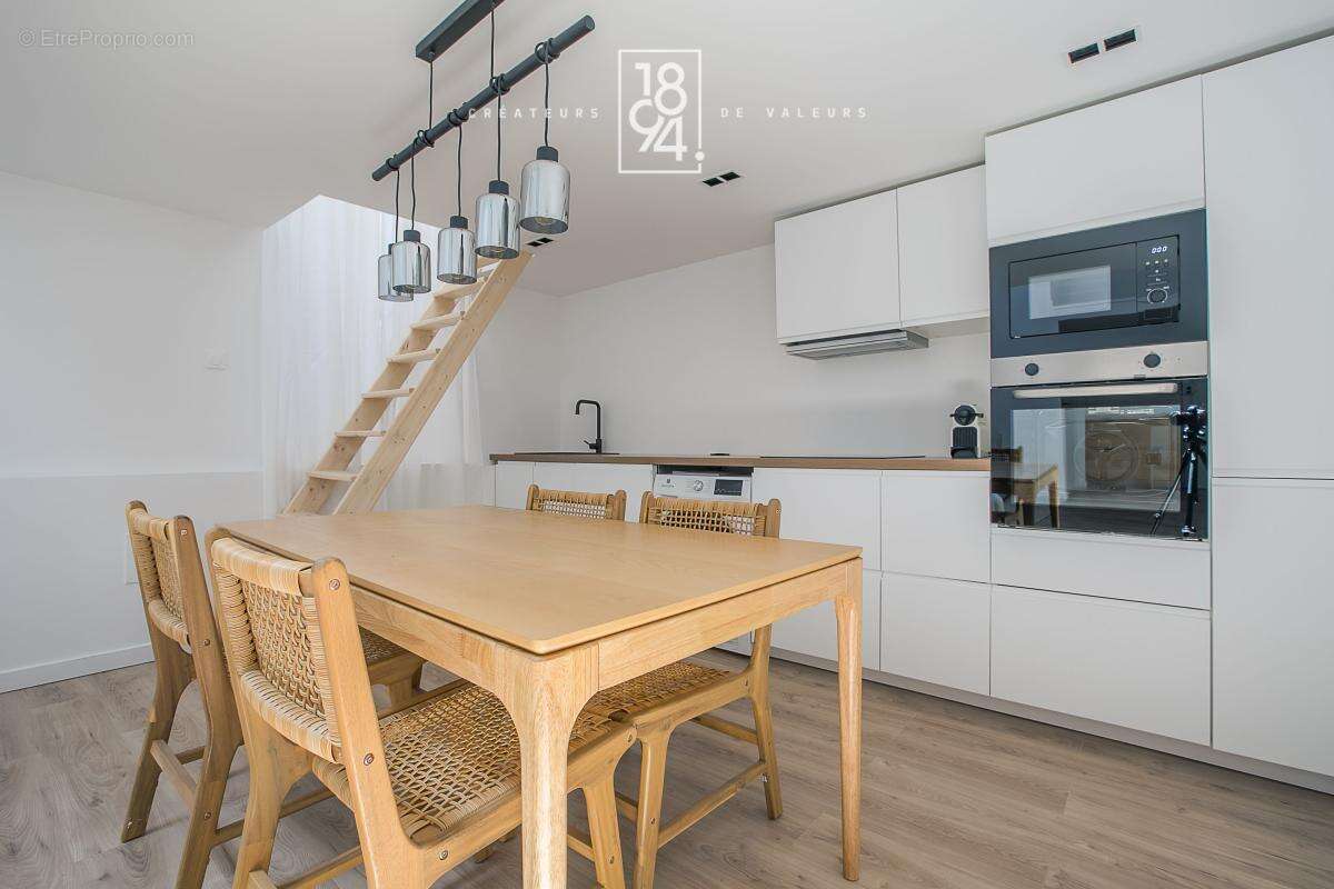 Appartement à MARSEILLE-7E