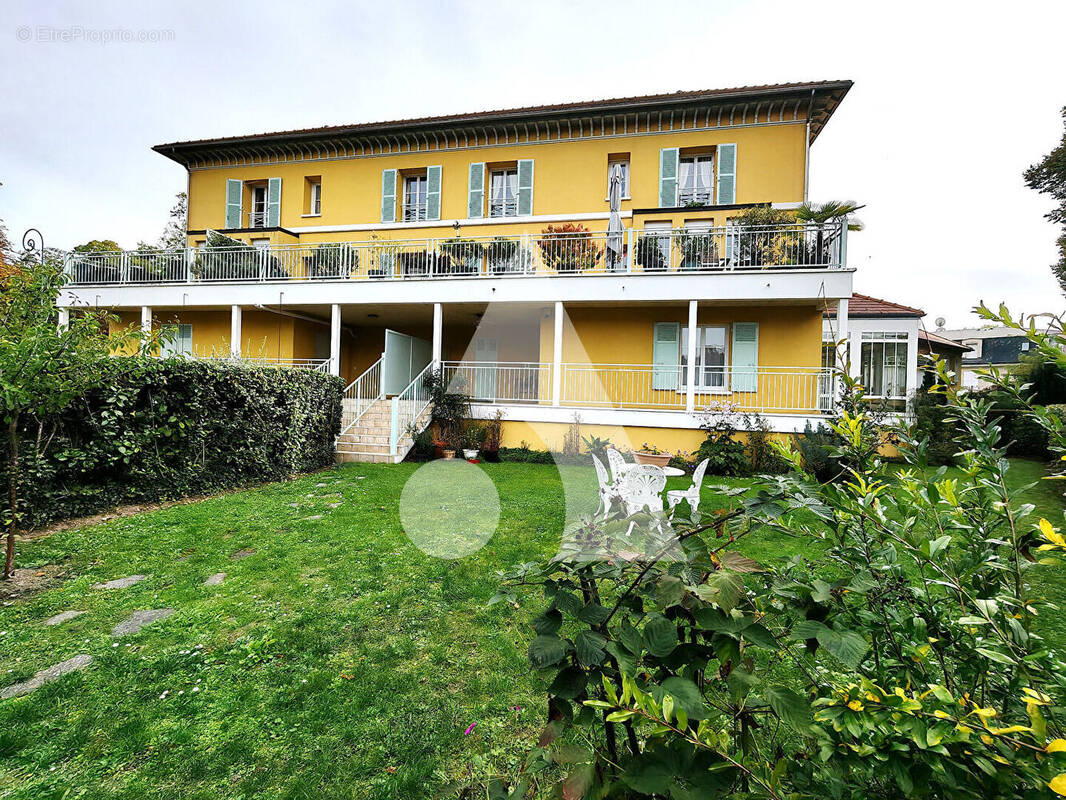 Appartement à L'ISLE-ADAM