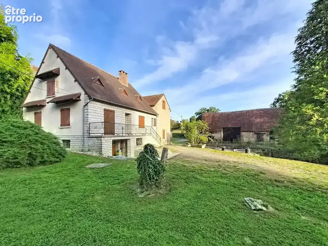 Maison 5 pièces 170 m² à vendre à Saint-Denis-De-Jouhet (36230) - photo 4