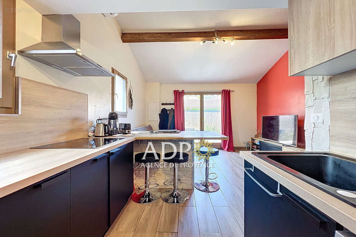 Appartement à AURIBEAU-SUR-SIAGNE