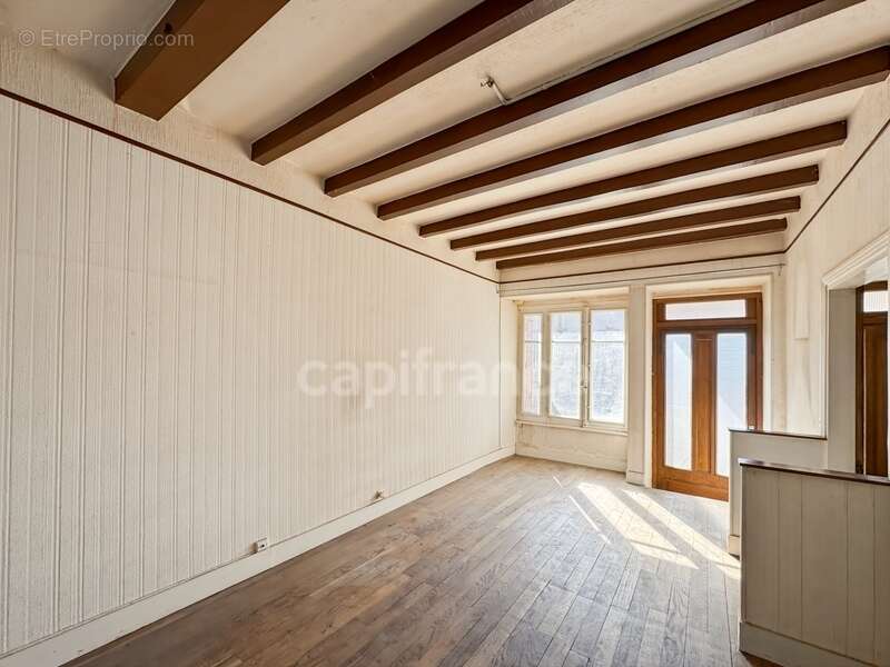 Maison à CHATEAU-CHINON(VILLE)