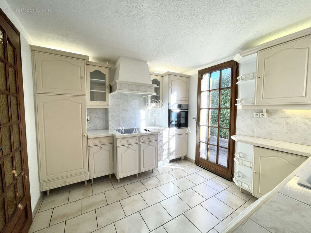 Maison à MOUANS-SARTOUX